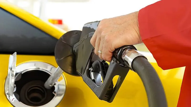 Akaryakıt Fiyatları: Benzine Zam Mı Geliyor? İşte Son Dakika!