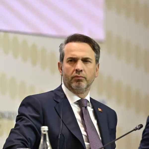 Bakan Bayraktar: İran'dan doğalgaz sevkiyatı devam ediyor