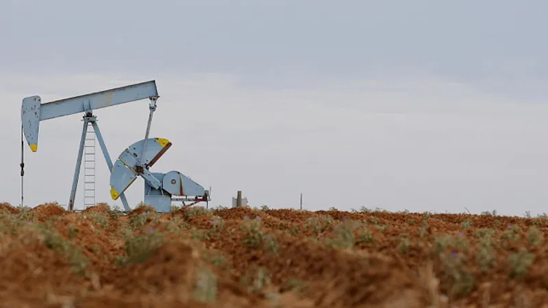 Brent petrolün varili 65,87 dolardan işlem görüyor