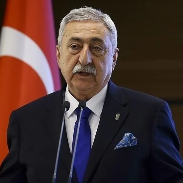 "Esnafın prim günü 7 bin 200'e indirilmeli" 