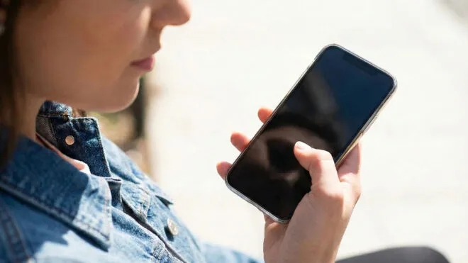 Operatörler, abonelerinin hayatta olup olmadığını kontrol etmeye başlayacak