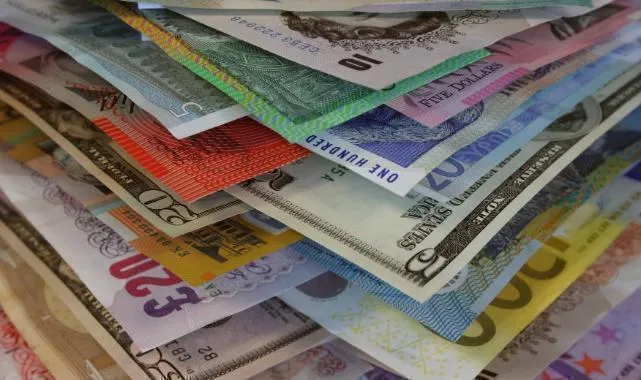Dolar ve Euro Fırladı! Serbest Piyasada Döviz Şoku